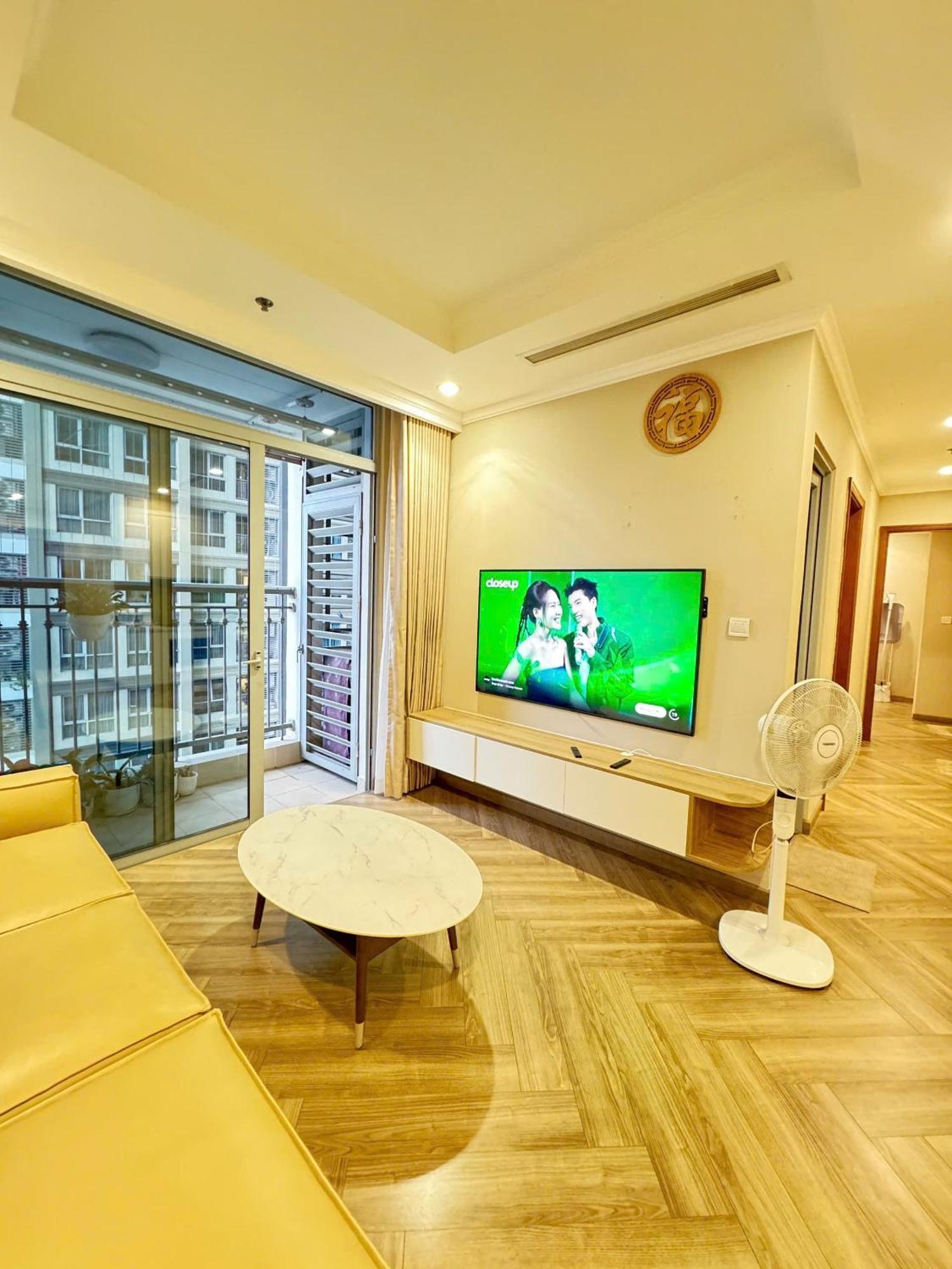 2bedrooms Vinhome 4 By Hieu Tran Căn hộ